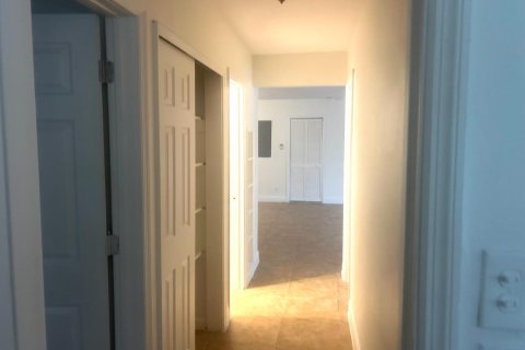 Casa en venta en Fort Lauderdale, Florida, 5 dormitorios, 152.45 m2 № 2184055 - foto 14