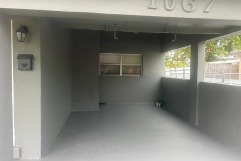 Casa en venta en Fort Lauderdale, Florida, 5 dormitorios, 152.45 m2 № 2184055 - foto 19