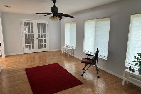 Villa ou maison à louer à Summerfield, Floride: 2 chambres, 175.03 m2 № 1675191 - photo 4