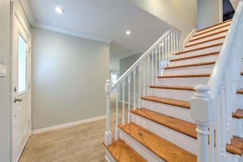Casa en alquiler en Tampa, Florida, 4 dormitorios, 269.23 m2 № 2102330 - foto 11