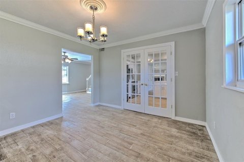 Casa en alquiler en Tampa, Florida, 4 dormitorios, 269.23 m2 № 2102330 - foto 17