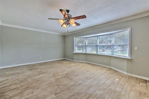 Casa en alquiler en Tampa, Florida, 4 dormitorios, 269.23 m2 № 2102330 - foto 13
