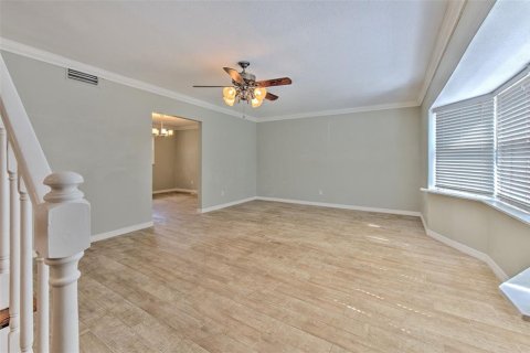 Casa en alquiler en Tampa, Florida, 4 dormitorios, 269.23 m2 № 2102330 - foto 12