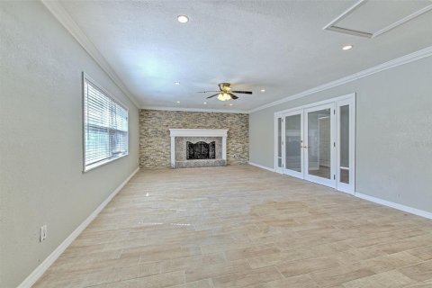 House in Tampa, Florida 4 bedrooms, 269.23 sq.m. № 2102330 - photo 29