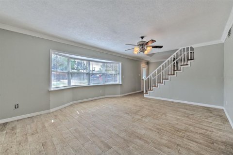 Casa en alquiler en Tampa, Florida, 4 dormitorios, 269.23 m2 № 2102330 - foto 14