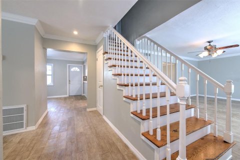 Casa en alquiler en Tampa, Florida, 4 dormitorios, 269.23 m2 № 2102330 - foto 10