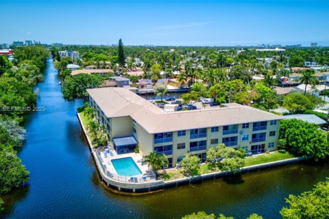 Снять в аренду кондоминиум в Форт-Лодердейл, Флорида 2 спальни, 83.61м2, № 1992808 - фото 2