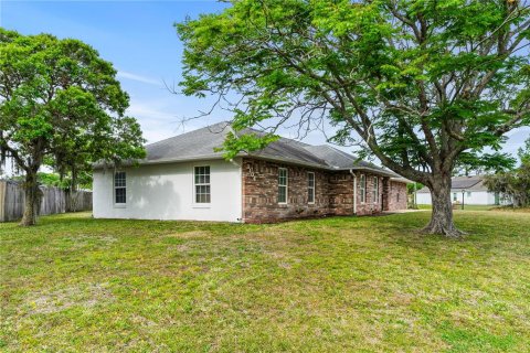 House in Edgewater, Florida 3 bedrooms, 191.56 sq.m. № 1598029 - photo 4