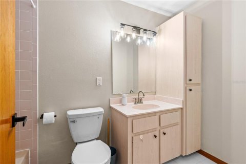 House in Edgewater, Florida 3 bedrooms, 191.56 sq.m. № 1598029 - photo 29