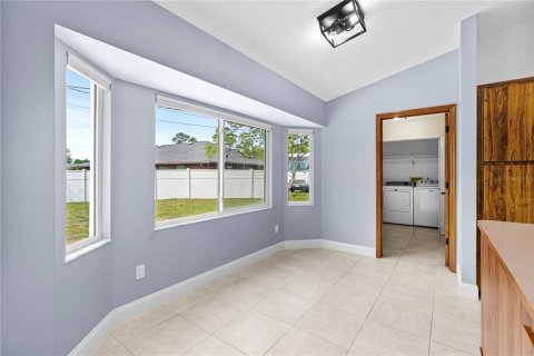 House in Edgewater, Florida 3 bedrooms, 191.56 sq.m. № 1598029 - photo 11