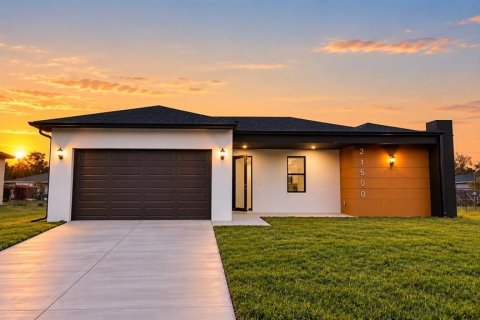 Casa en Port Charlotte, Florida 3 dormitorios, 134.89 m2 № 2360947