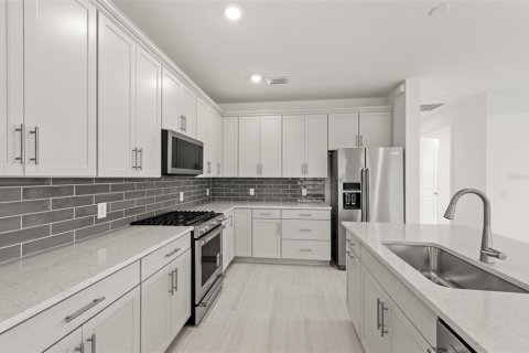 House in North Port, Florida 4 bedrooms, 195.09 sq.m. № 2258425 - photo 20