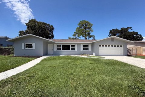 House in Rockledge, Florida 3 bedrooms, 166.67 sq.m. № 2329405