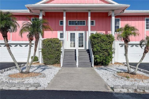 Commercial property in Hernando Beach, Florida 172.43 sq.m. № 2231359 - photo 8