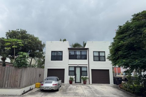 Villa ou maison à louer à West Palm Beach, Floride: 2 chambres, 91.04 m2 № 2432277 - photo 17