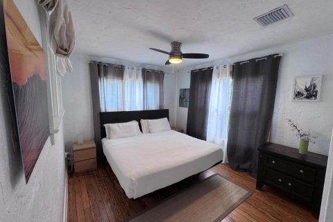 Villa ou maison à louer à West Palm Beach, Floride: 2 chambres, 91.04 m2 № 2432277 - photo 5