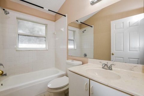 Casa en alquiler en Orlando, Florida, 4 dormitorios, 167.41 m2 № 2100124 - foto 15