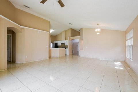 Casa en alquiler en Orlando, Florida, 4 dormitorios, 167.41 m2 № 2100124 - foto 4