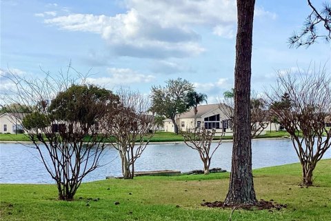 Condo in New Port Richey, Florida, 3 bedrooms  № 1902227 - photo 30