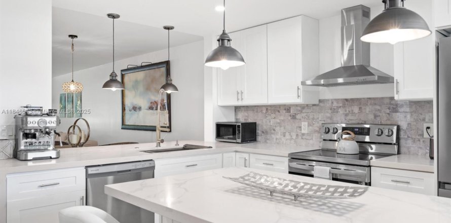 Condominio en Delray Beach, Florida, 2 dormitorios № 1846246