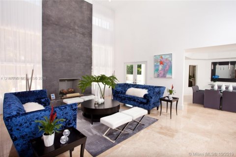 Villa ou maison à louer à Coral Gables, Floride: 6 chambres, 528.89 m2 № 2419389 - photo 5