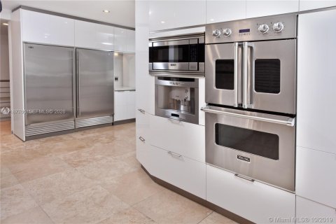 Villa ou maison à louer à Coral Gables, Floride: 6 chambres, 528.89 m2 № 2419389 - photo 13