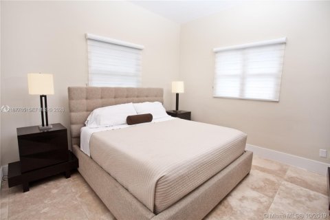 Villa ou maison à louer à Coral Gables, Floride: 6 chambres, 528.89 m2 № 2419389 - photo 20