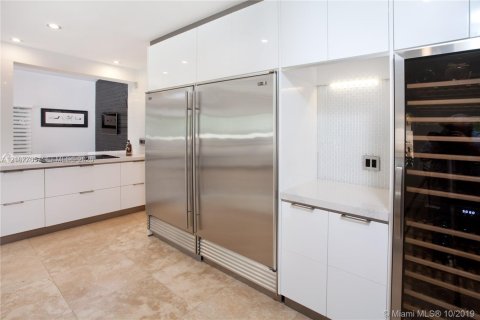 Villa ou maison à louer à Coral Gables, Floride: 6 chambres, 528.89 m2 № 2419389 - photo 15