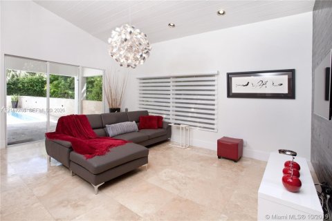 Villa ou maison à louer à Coral Gables, Floride: 6 chambres, 528.89 m2 № 2419389 - photo 17