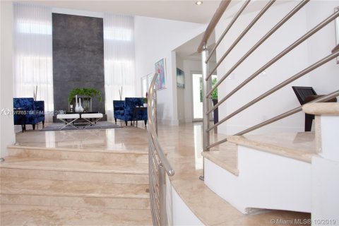 Villa ou maison à Coral Gables, Floride 6 chambres, 528.89 m2 № 2419389