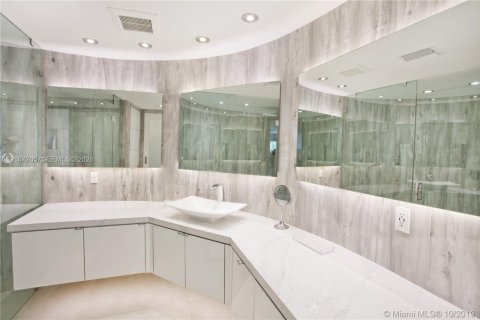 Villa ou maison à louer à Coral Gables, Floride: 6 chambres, 528.89 m2 № 2419389 - photo 30