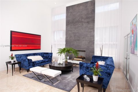Villa ou maison à louer à Coral Gables, Floride: 6 chambres, 528.89 m2 № 2419389 - photo 4