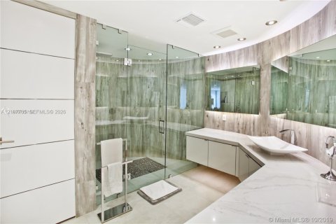 Villa ou maison à louer à Coral Gables, Floride: 6 chambres, 528.89 m2 № 2419389 - photo 29