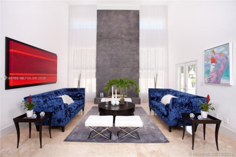Villa ou maison à louer à Coral Gables, Floride: 6 chambres, 528.89 m2 № 2419389 - photo 3
