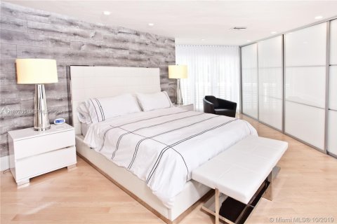 Villa ou maison à louer à Coral Gables, Floride: 6 chambres, 528.89 m2 № 2419389 - photo 28