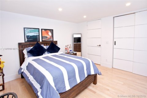 Villa ou maison à louer à Coral Gables, Floride: 6 chambres, 528.89 m2 № 2419389 - photo 25