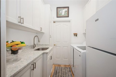 Купить виллу или дом в Дебари, Флорида 11 комнат, 238.76м2, № 1856743 - фото 27