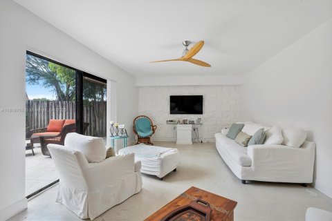 Touwnhouse à West Palm Beach, Floride 2 chambres, 119.66 m2 № 2077481