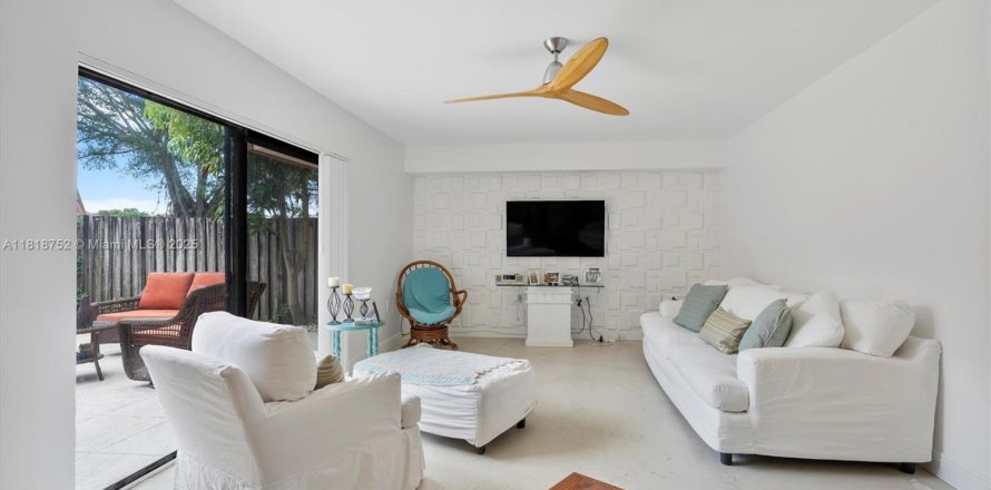 Touwnhouse à West Palm Beach, Floride 2 chambres, 119.66 m2 № 2077481