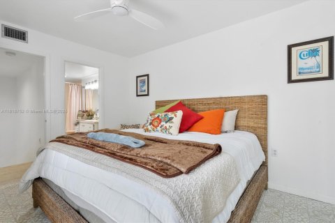Touwnhouse à vendre à West Palm Beach, Floride: 2 chambres, 119.66 m2 № 2077481 - photo 9