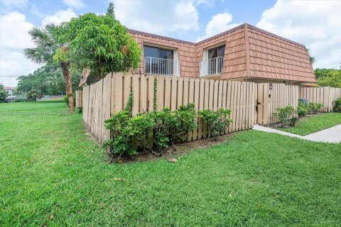 Touwnhouse à vendre à West Palm Beach, Floride: 2 chambres, 119.66 m2 № 2077481 - photo 22