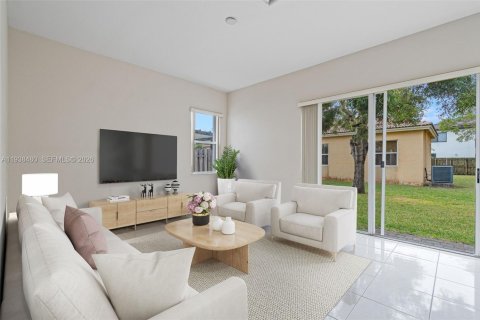 Купить виллу или дом в Хомстед, Флорида 3 спальни, 170.29м2, № 1996867 - фото 6