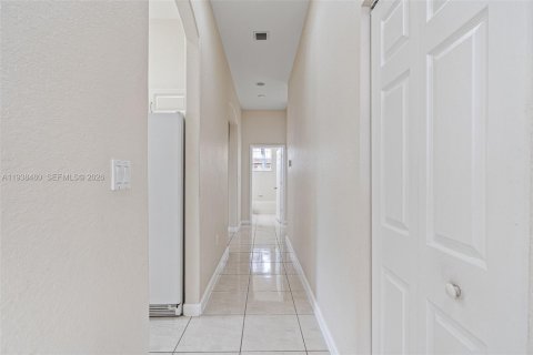 Купить виллу или дом в Хомстед, Флорида 3 спальни, 170.29м2, № 1996867 - фото 11