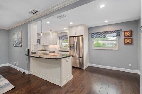 Villa ou maison à vendre à Winter Park, Floride: 4 chambres, 182.83 m2 № 1855802 - photo 6
