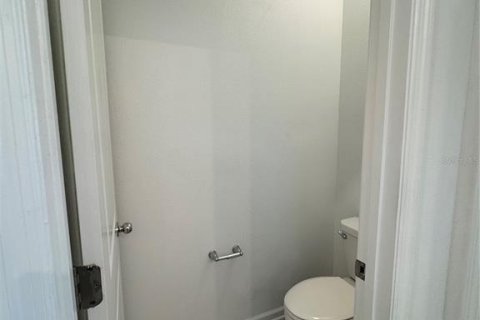 Townhouse in Davenport, Florida 3 bedrooms, 173.17 sq.m. № 2391233 - photo 12