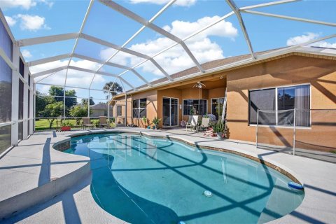 Villa ou maison à vendre à North Port, Floride: 3 chambres, 214.14 m2 № 2420136 - photo 27