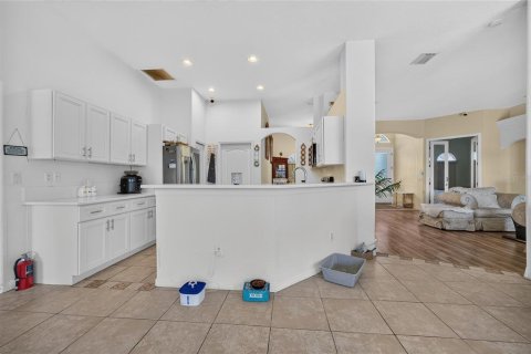 Villa ou maison à vendre à North Port, Floride: 3 chambres, 214.14 m2 № 2420136 - photo 14