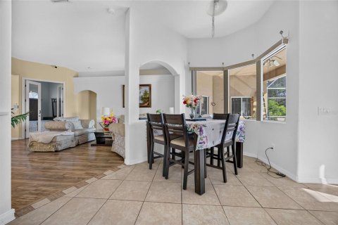 Villa ou maison à vendre à North Port, Floride: 3 chambres, 214.14 m2 № 2420136 - photo 12