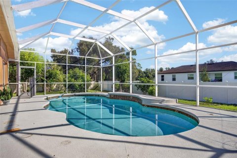 Villa ou maison à vendre à North Port, Floride: 3 chambres, 214.14 m2 № 2420136 - photo 25