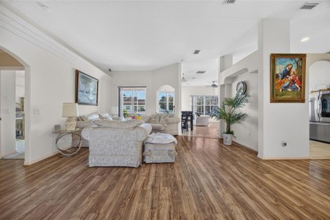 Villa ou maison à vendre à North Port, Floride: 3 chambres, 214.14 m2 № 2420136 - photo 5